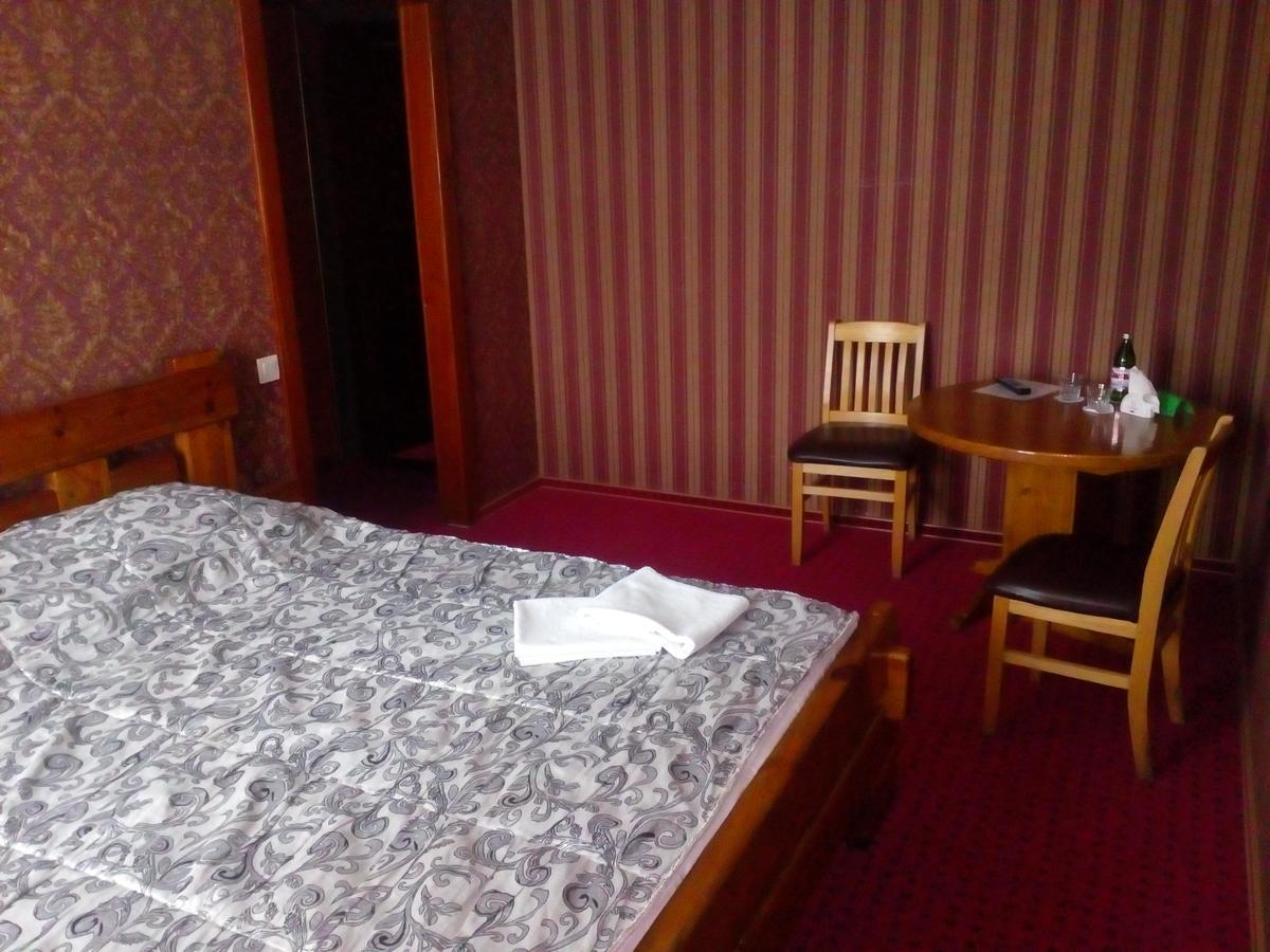 Chagari Hotel Lipniki Kültér fotó