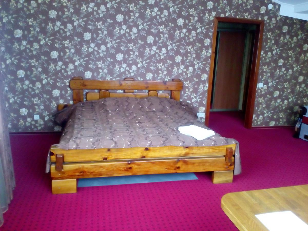 Chagari Hotel Lipniki Kültér fotó